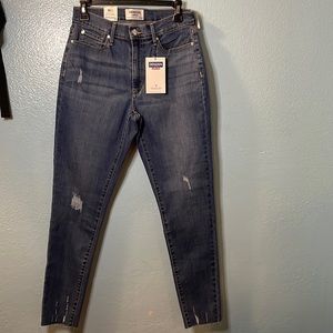 Denizen Levi’s jean’s